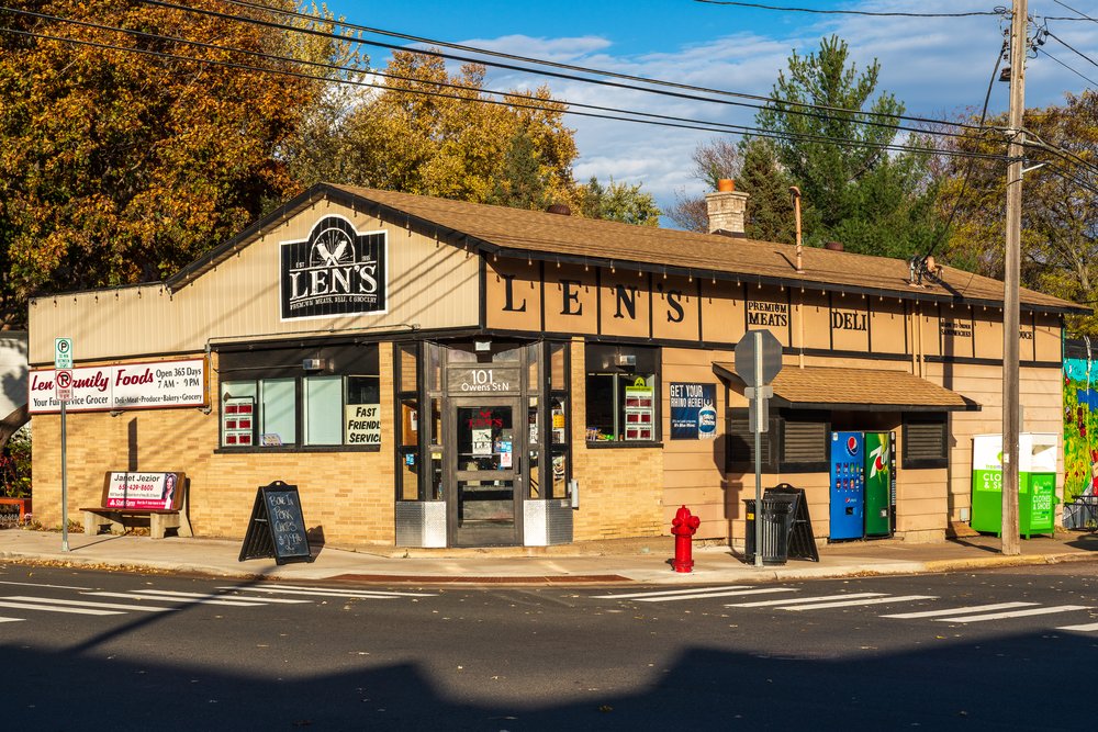 03890 Mellin Grocery Store, now Len's Grocery, 101 Owens St N, Stillwater, Minnesota