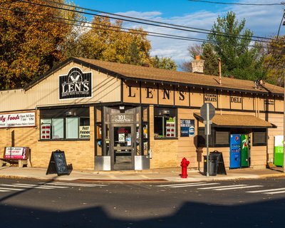 03890 Mellin Grocery Store, now Len's Grocery, 101 Owens St N, Stillwater, Minnesota