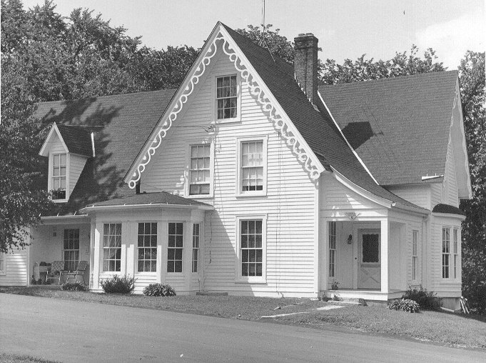 Chestnut Street 208 West