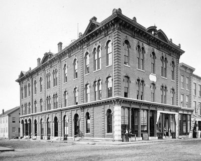 The Hersey-Staples Block