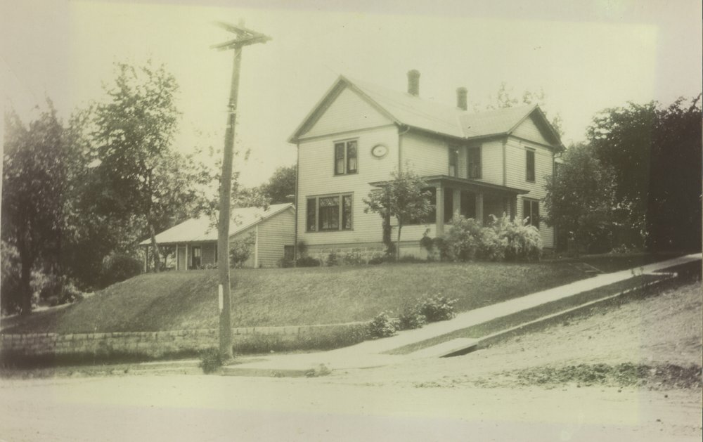 Linden Street 115 East